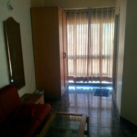Rajshree Hotel Ahmedabad Esterno foto
